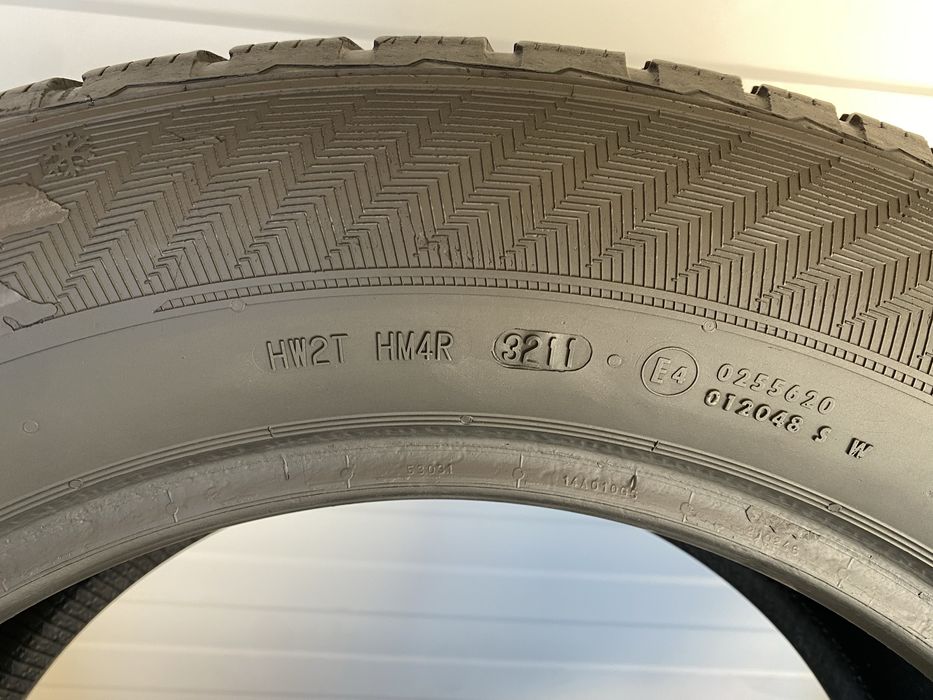 4бр зимни гуми 225/55/18/Gislaved euro Frost5/dot3211/5.3мм/