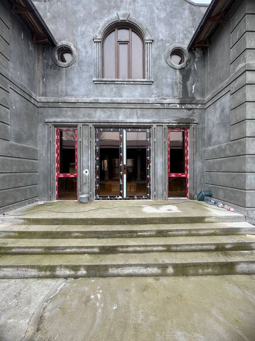 Setka va Eshik&Romlar Neom Akfa Engilberg