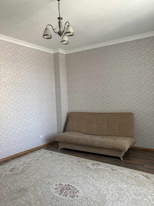 Сдам  две 4к кв посуточно ЖК “Арай”