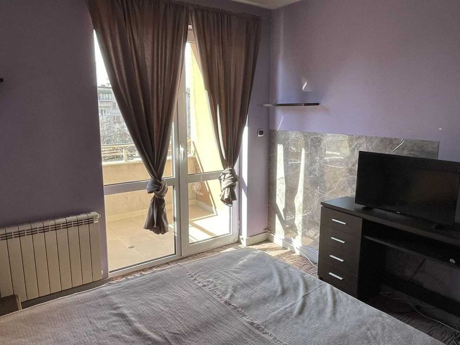 Отдавам под наем тристаен апартамент до Камела