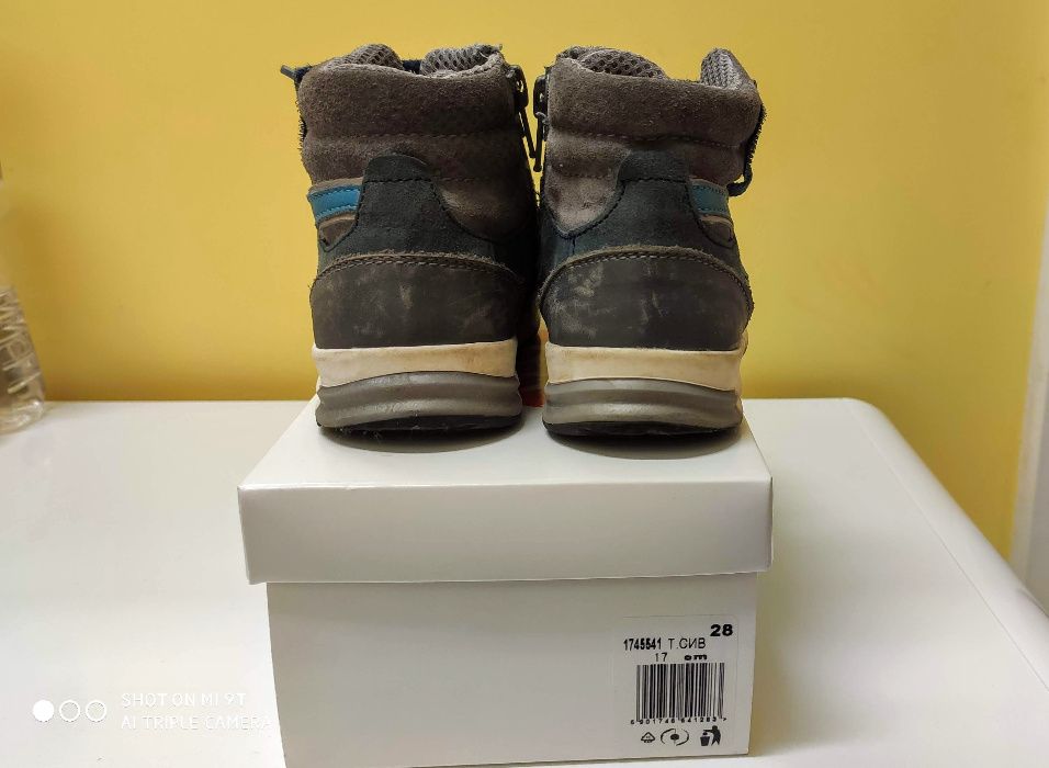 Обувки 28 размер Колев и Колев