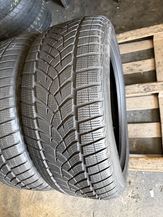 2 anvelope iarna 255/50/20 , GoodYear , 5.8 mm