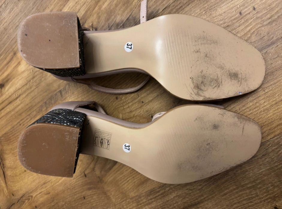 Sandale piele - Lumea la picioare