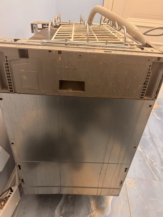 Посудомоечная машина встроенная