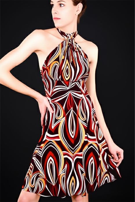 Нова лятна рокля с гол гръб