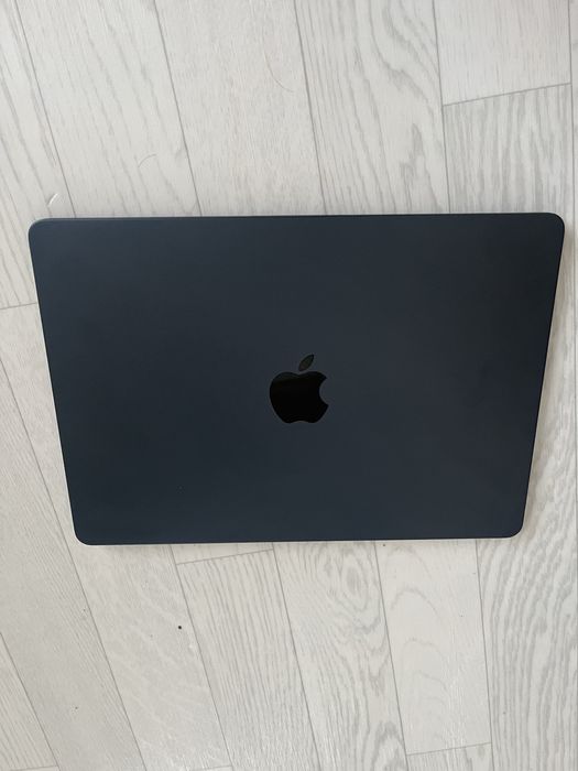 Macbook Air M2 (2022)