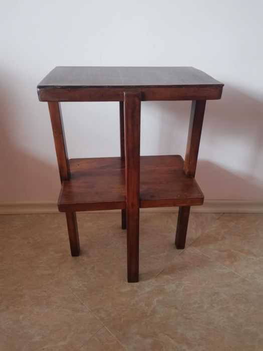 Ретро помощна масичка /цветарник /нощно шкафче