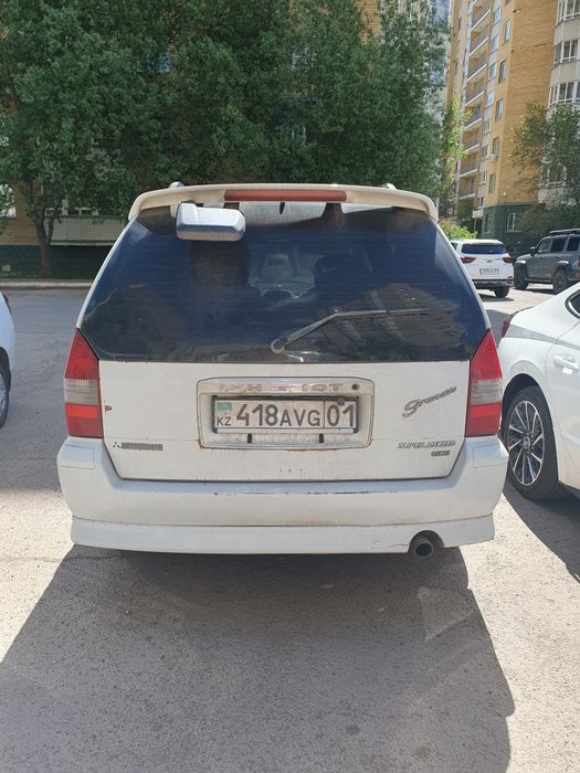 Продам Mitsubishi Chariot 1998 г.в.