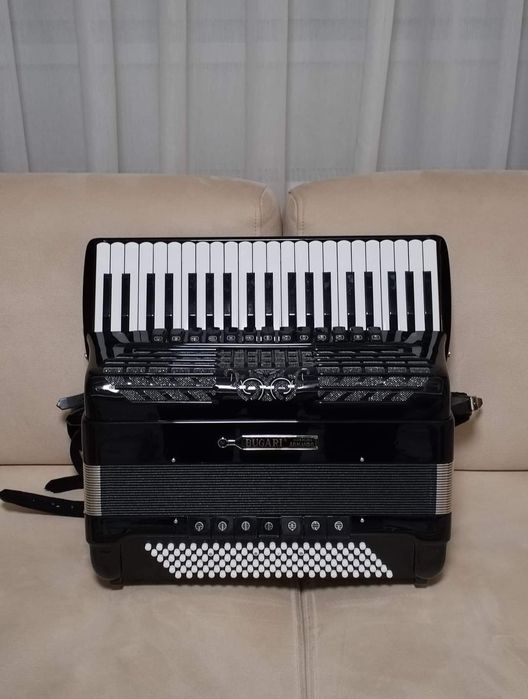 Bugari vintage 288 otocinculous Gold