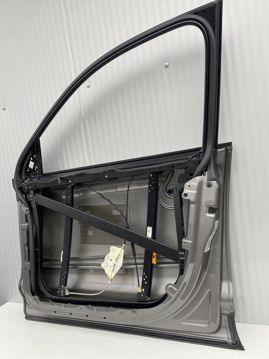USA Dr fata vw Touareg 7L Facelift / cod de culoare LR7P