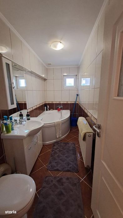 Seini / Central  apartament 2 camere decomandat  – mobilat și utilat