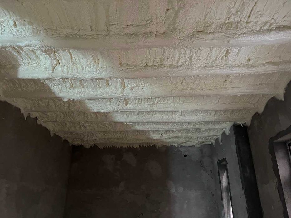 Теплоизоляция гидроизоляция кровли, крыши, чердака, мансарды пеной ППУ