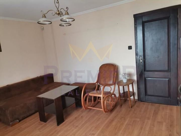 Дава се под наем Двустаен апартамент в к.к. Св.Св. Константин и Елена - 65 кв.м за 500 € - Снимка #2