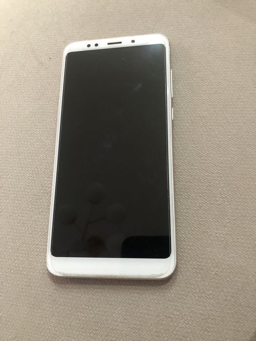 Redmi 5 Plus в отличном состоянии