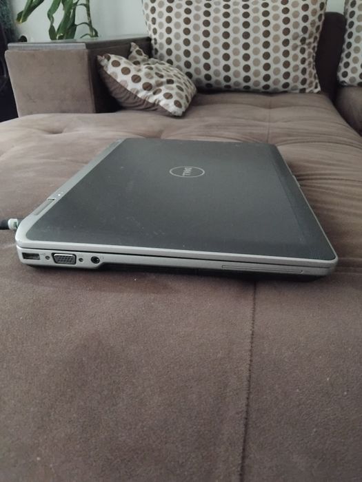 Лаптоп Dell  AA578