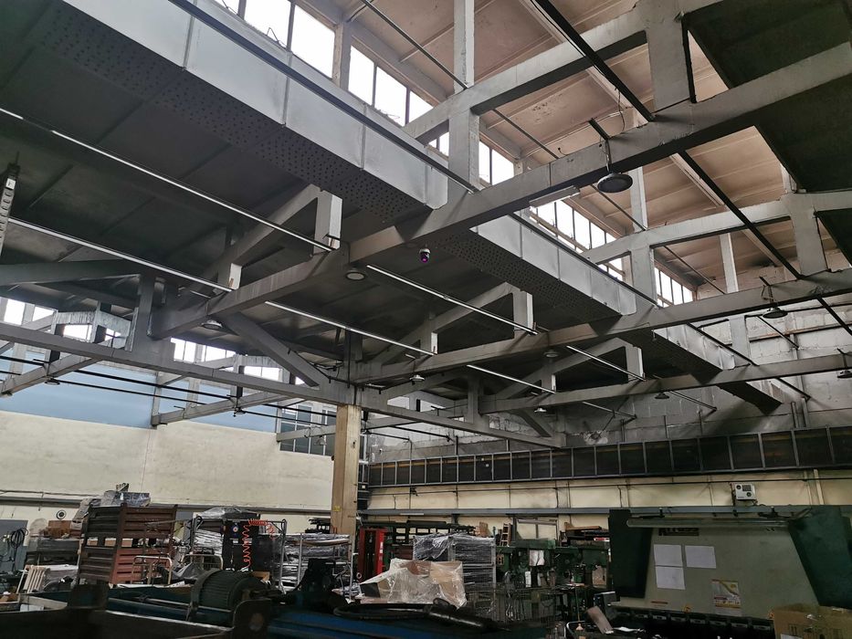 Продава се Промишлена сграда в Пловдив, Тракия - 2600 кв.м за 470 €/кв.м - Снимка #2