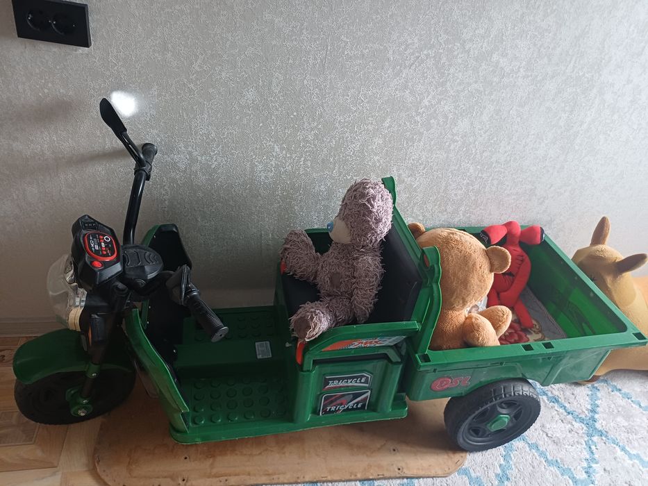 Муравейник машина с прицепом