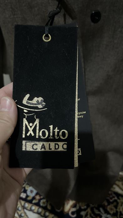 Продам пальто новое