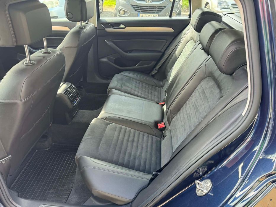 VW Passat B8 Highline 4motion 2016г. автоматик