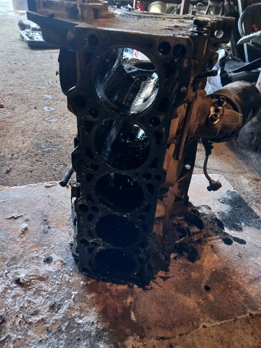 Блок двигателя Ауди С4 объем 2 5 дизель