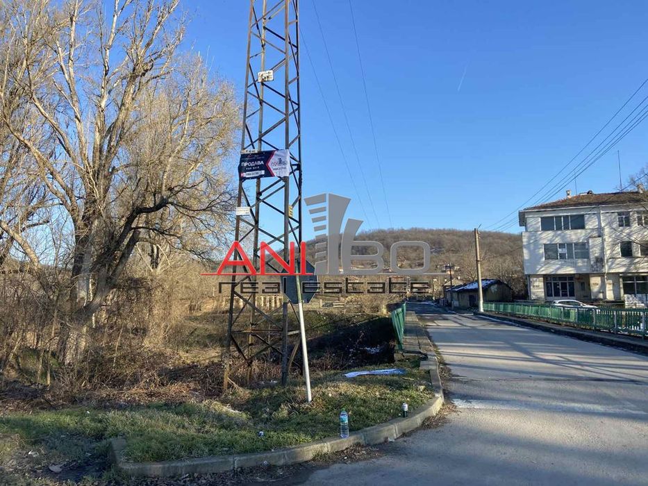 Парцел в с.Веселиново, обл. Шумен, площ 6398, цена 130000 лева