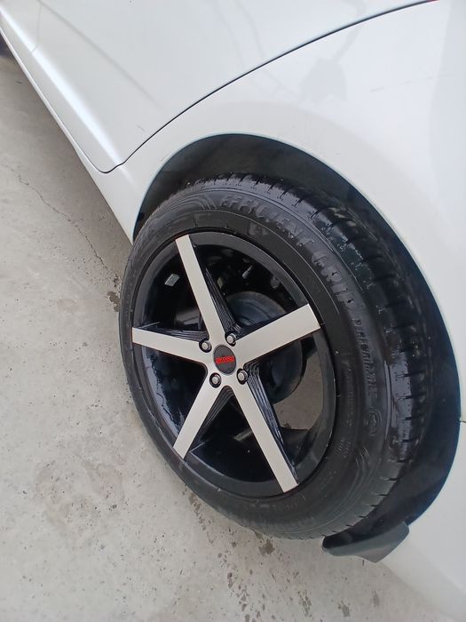 Olinganiga 4 oy bolgan yangiday qirilgan joyi yoq