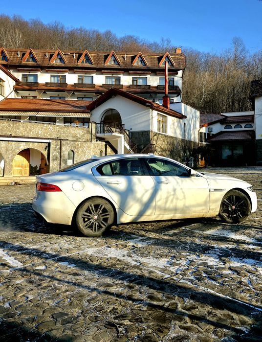 Vand/Schimb Jaguar XE primul propietar
