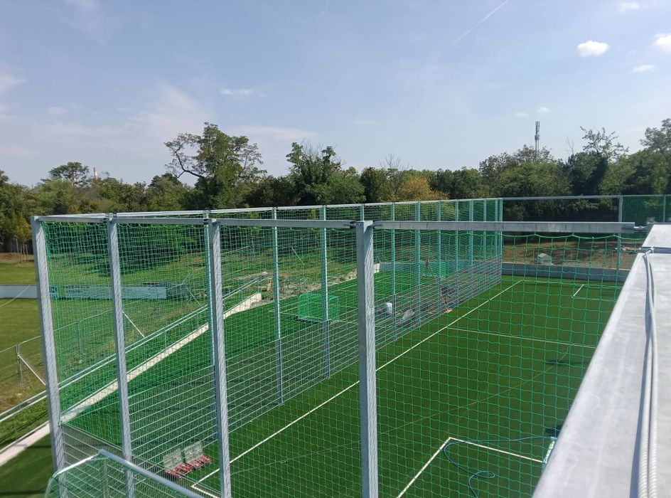 Plase  protecție Terenuri de Fotbal Tenis