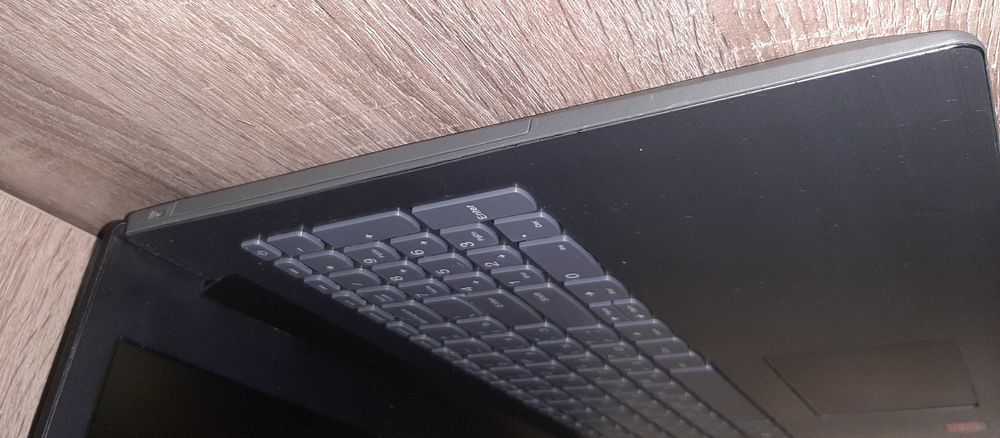 Ноутбук Lenovo 320-15IKB