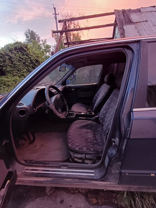 Продам машину БМВ е34