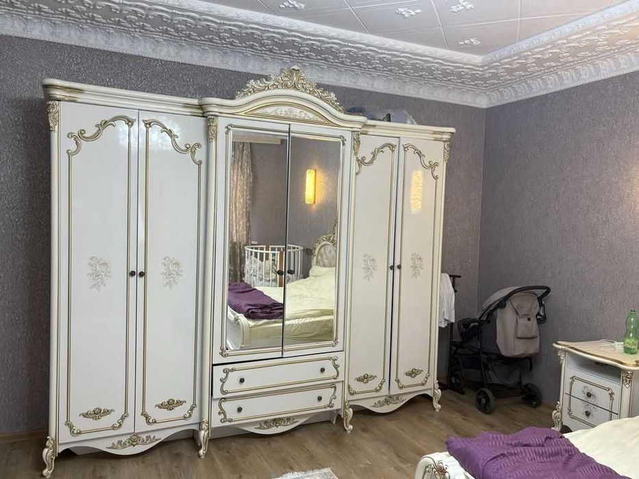 Спальный гарнитур Мадонна