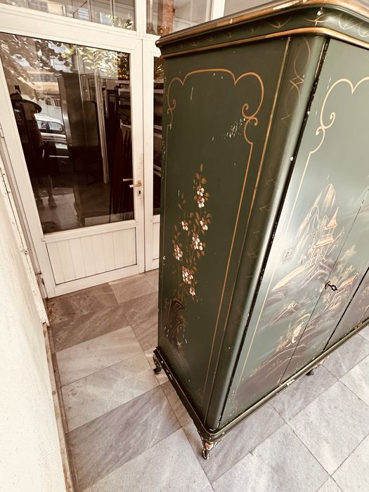 Италиански ръчно рисуван шкаф / гардероб Chinoiserie – Mario Colciago & Figli, Carate Brianza, Italy (1965–1975)