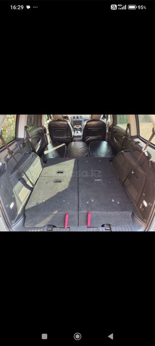Ford Galaxy 2010