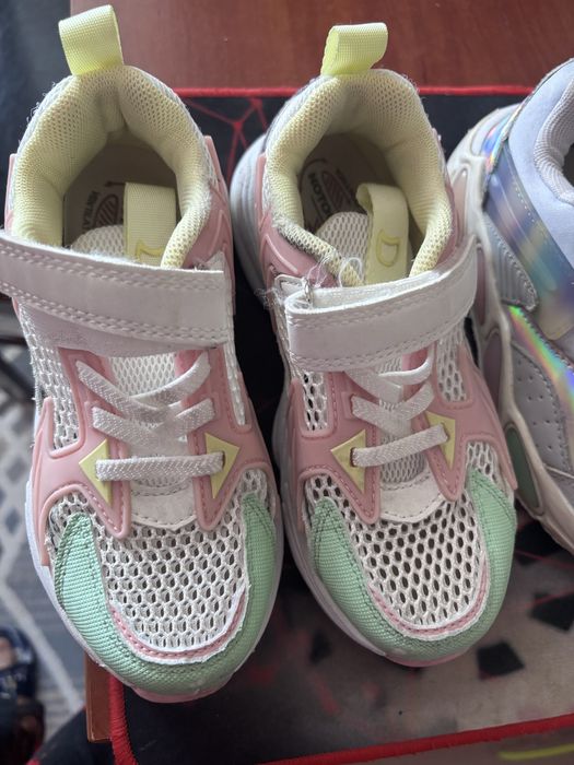 Кроссовки на девочку 29 размер