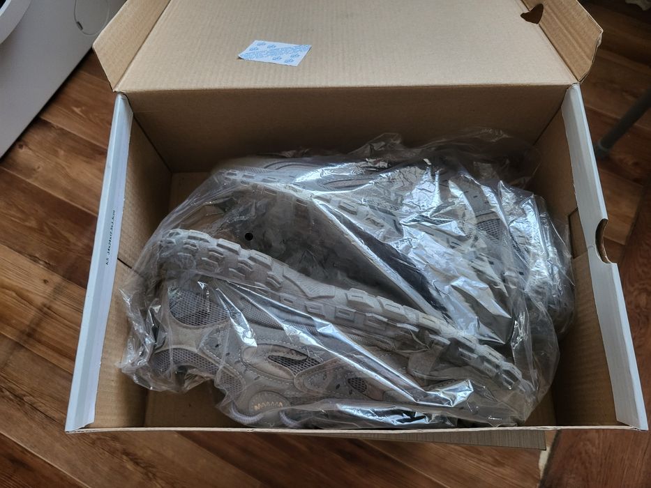 Кроссовки мужск. 42 р-р.