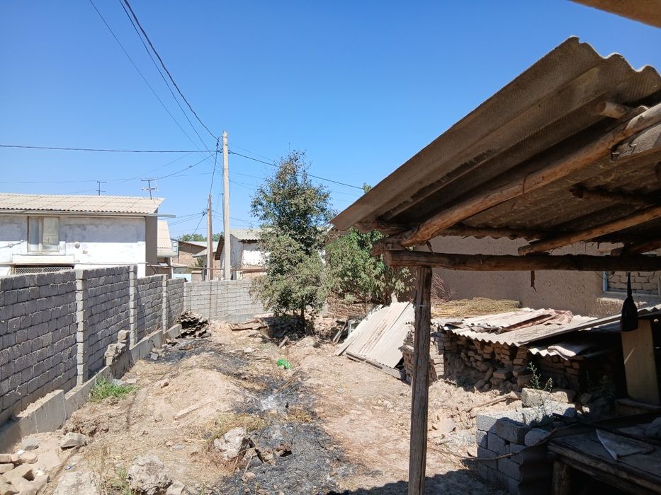 Yangiyol tumani 4 sotix uy