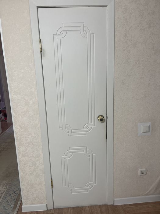 Двери межкомнатные б/у