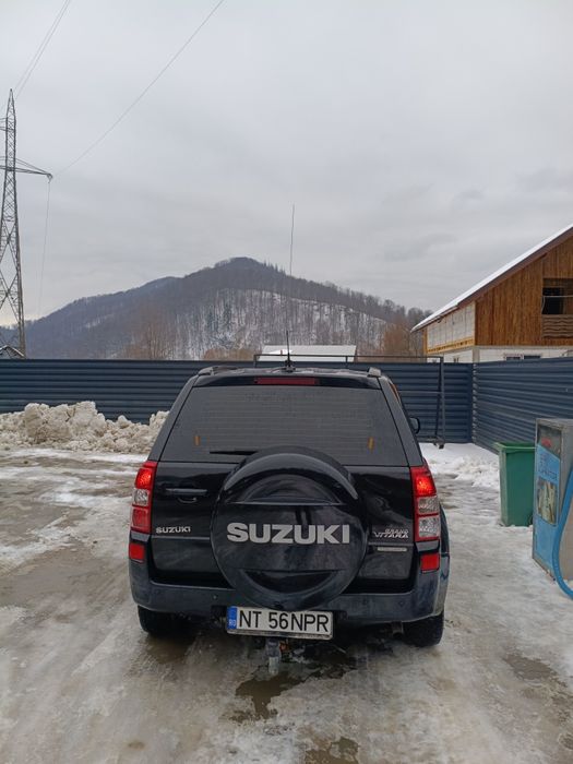 Vând Suzuki Grand Vitara