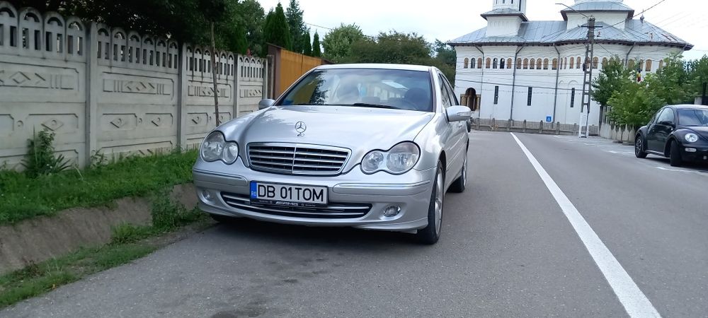 Vând Mercedes c clase 2005
