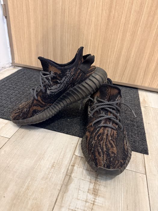 Yeezy 350 v2 ‘Mx rock’