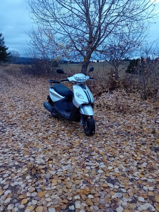 Vând scuter apec ps5 2022 125cc 4t