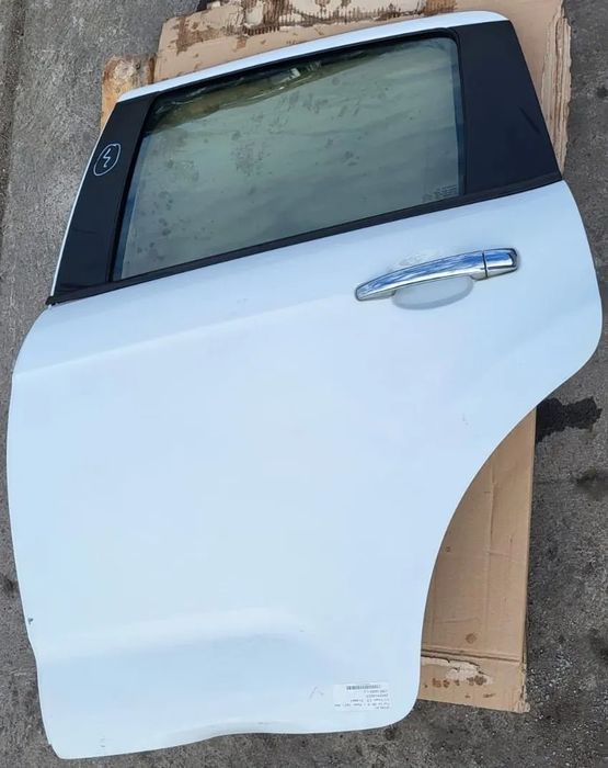 Vindem usa stanga spate complecta pentru Citroen C 3 din 2013