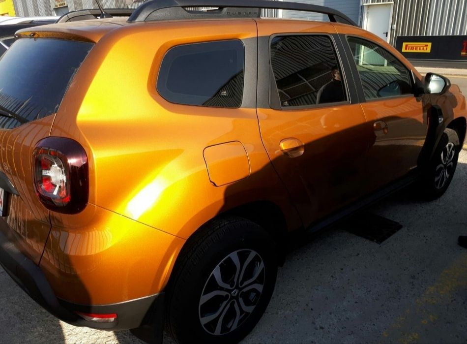 Autocolant mat texturat stalpi/ montanti/ Dacia Duster 2018