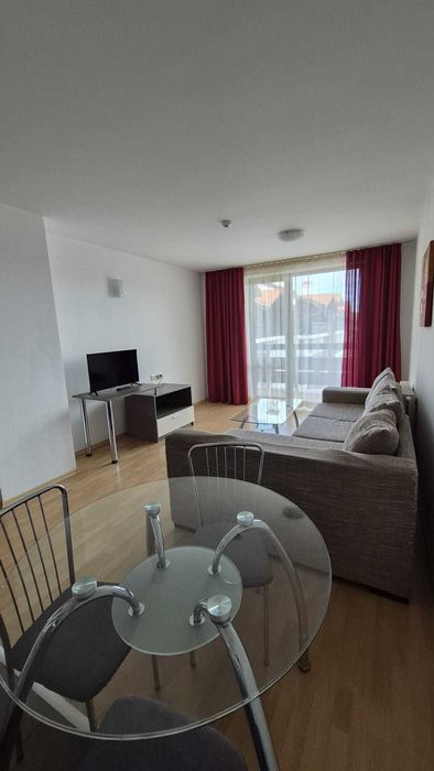 Доходоносен двустаен апартамент в топ локация