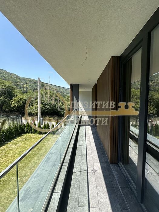 Къща в София- площ 280 цена 590000