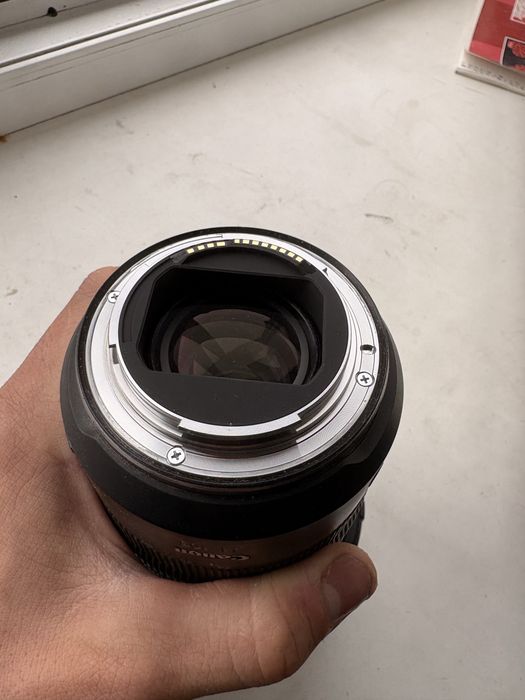 Canon rf 24-105 f4