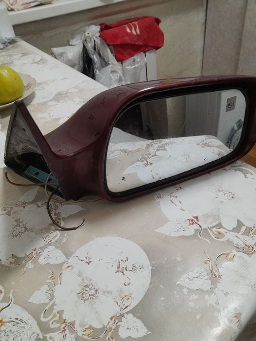 Продам,зеркола боковое
