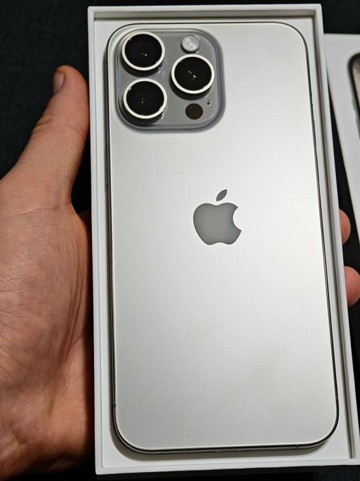 iPhone 15 Pro Max 256 gb ёмкость 88%