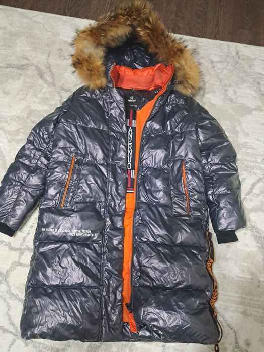 Продам куртки зимние.