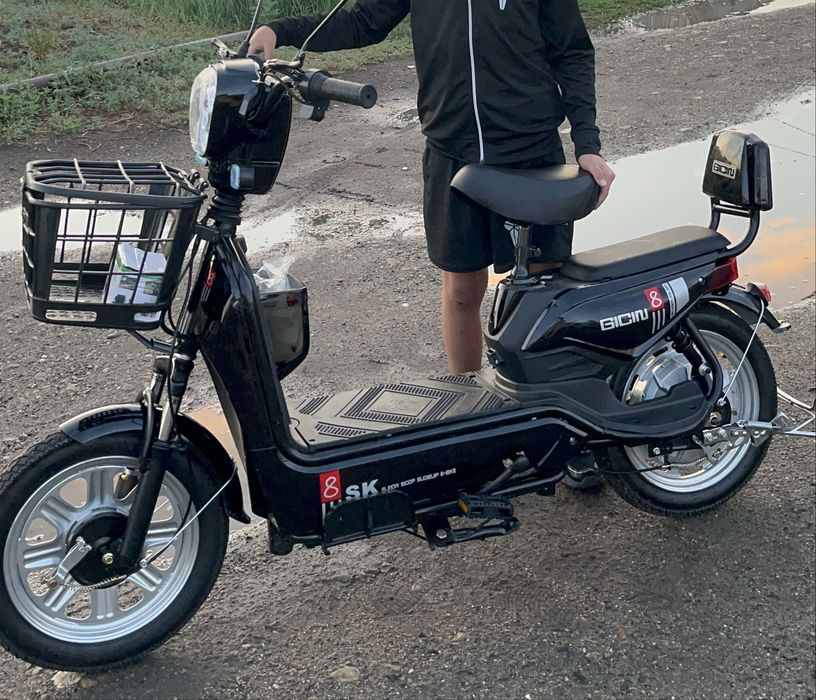 Продам электро скутер в хорошем состояний. Использовали 1 год.